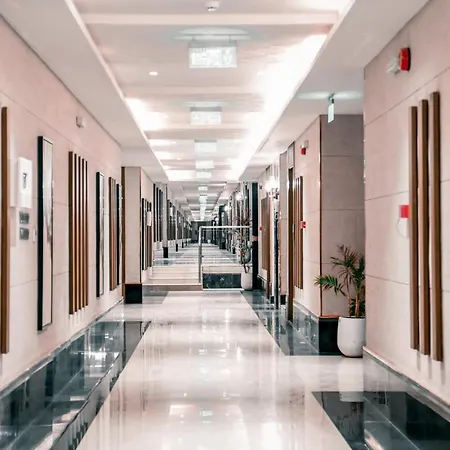 شقة فاخرة بصالة وثلاث غرف نوم Riyadh Exterior photo