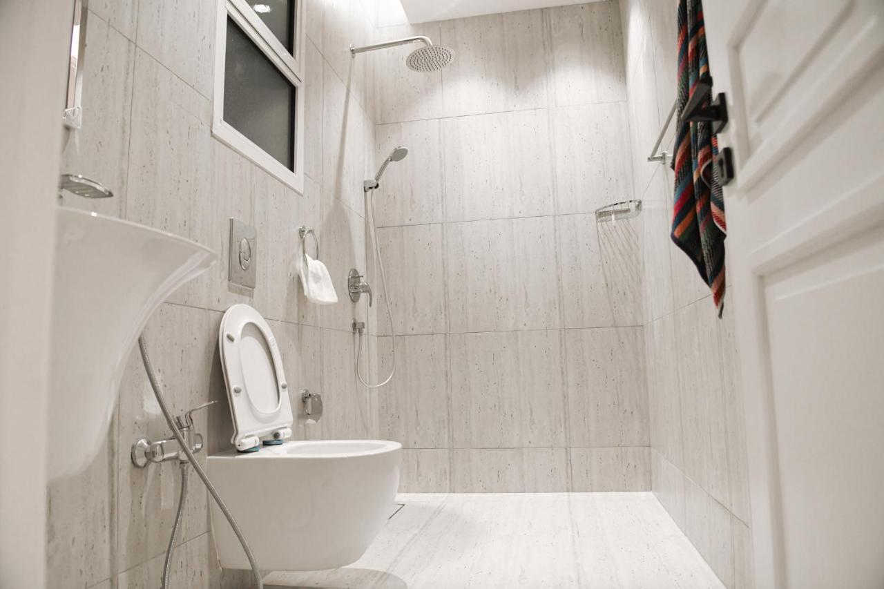 Apartment فاخرة بصالة وثلاث غرف نوم