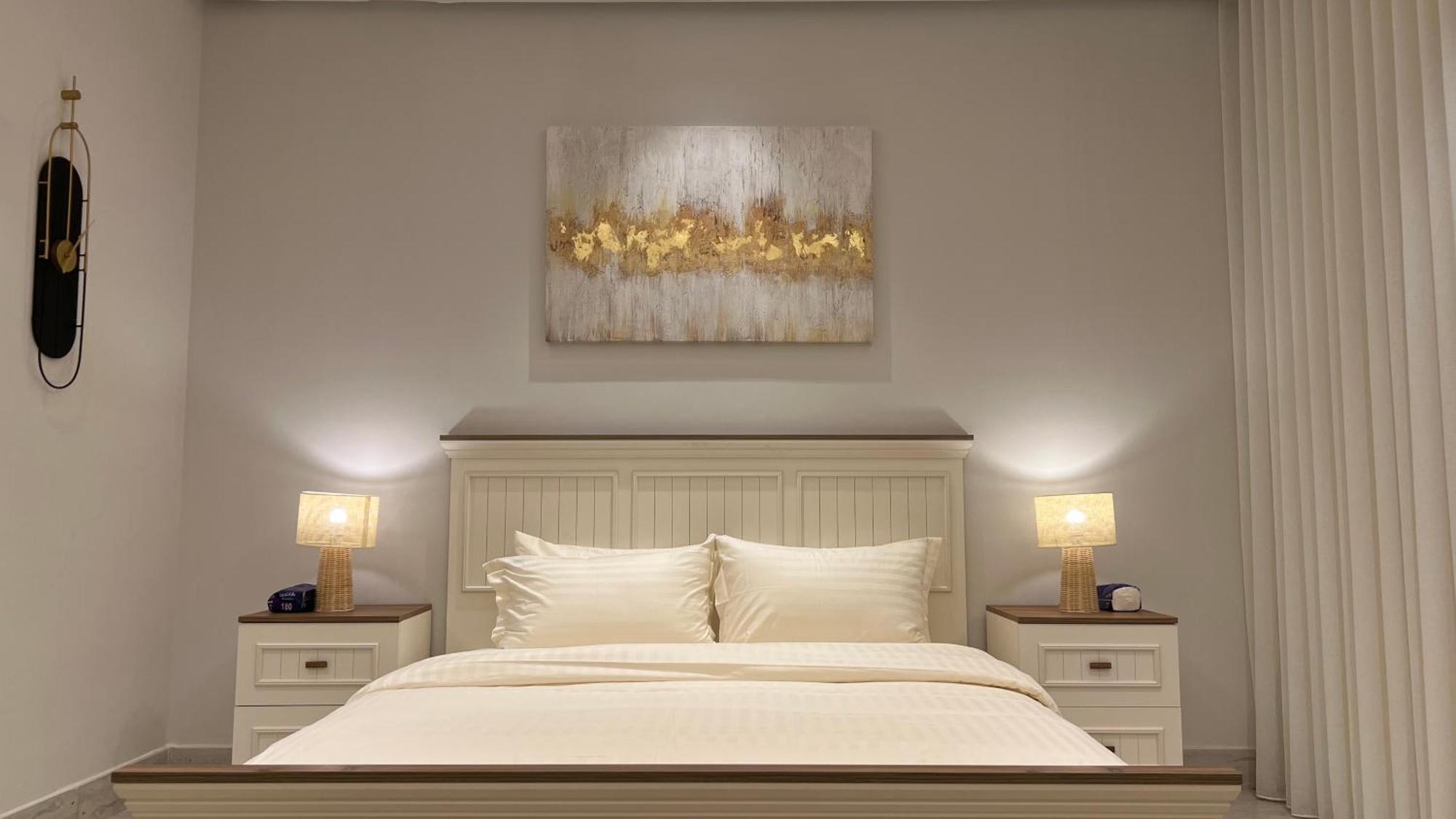 Apartment فاخرة بصالة وثلاث غرف نوم Riyadh
